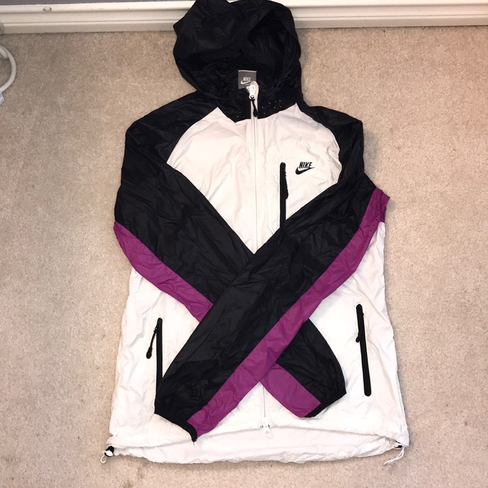 Nike windbreaker jacket
